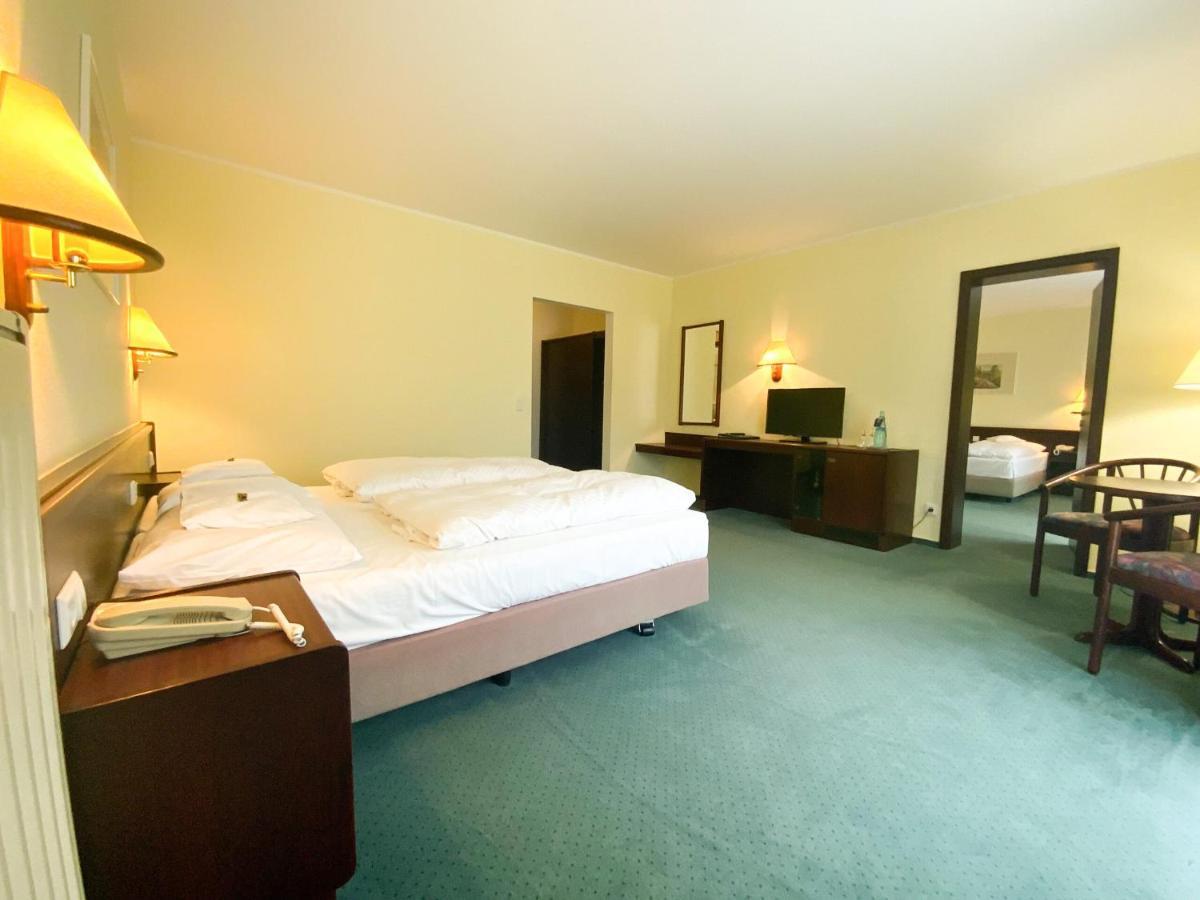 Heidehotel Lubast Luaran gambar