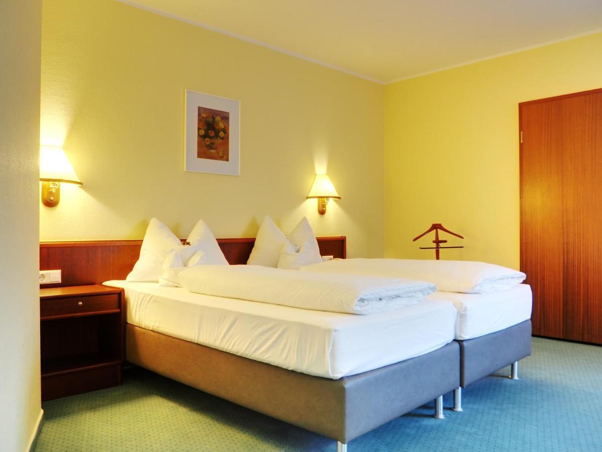 Heidehotel Lubast Luaran gambar