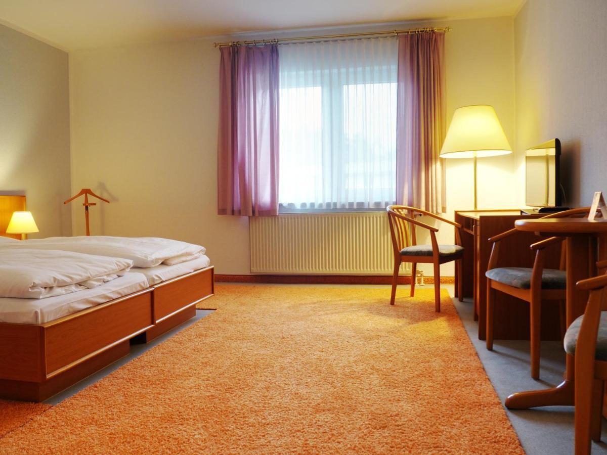Heidehotel Lubast Luaran gambar