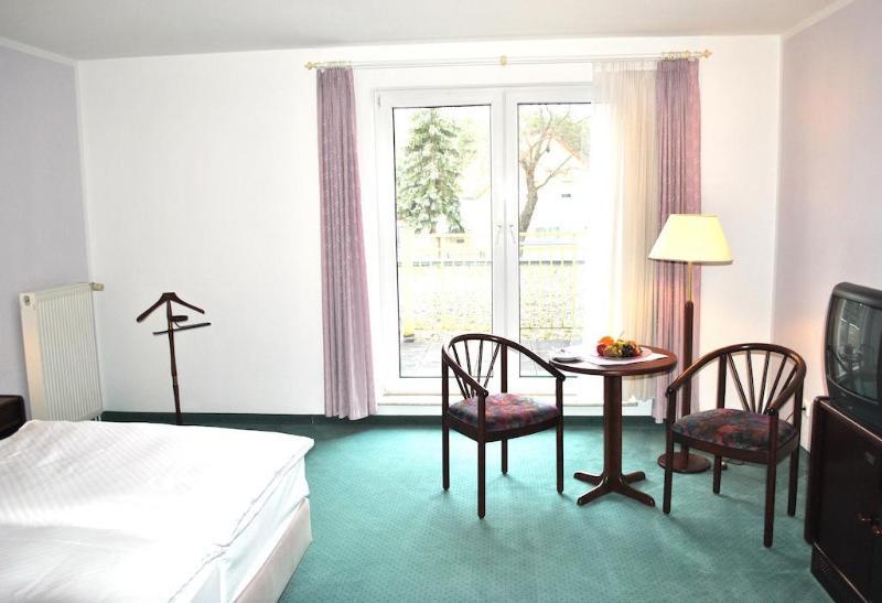 Heidehotel Lubast Luaran gambar